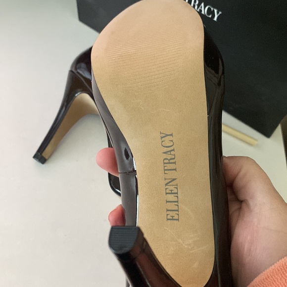 New Ellen Tracy Platform Pumps - Picture 4 of 10